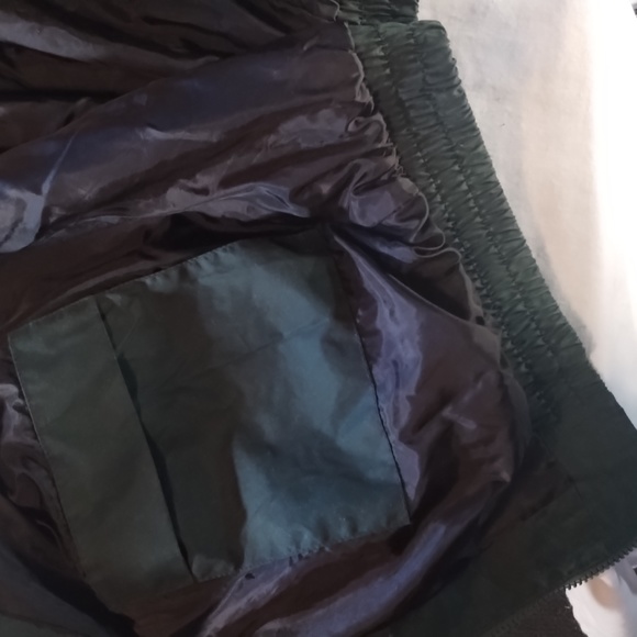 Men's Jacket made by Cobra Size:L  Color: Dark Green, Concealed Hood, pockets - Picture 3 of 13